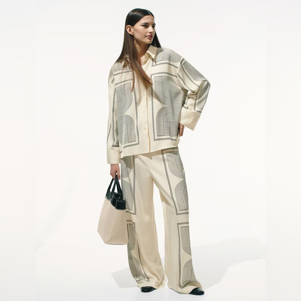 H&M Cream and Black Geometric Twill Top